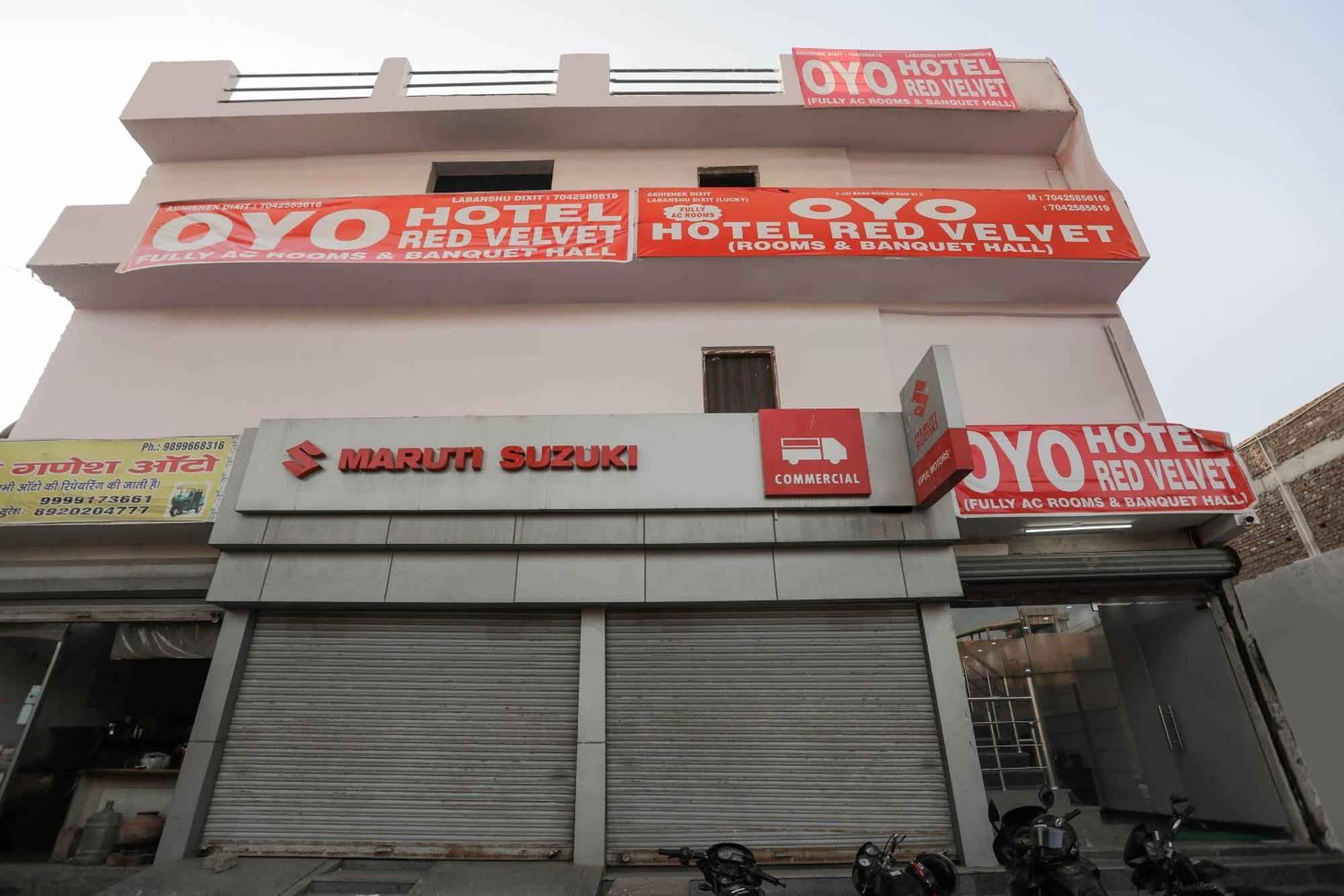 Hotel O Red Velvet Rooms & Banquet Faridabad Exteriör bild